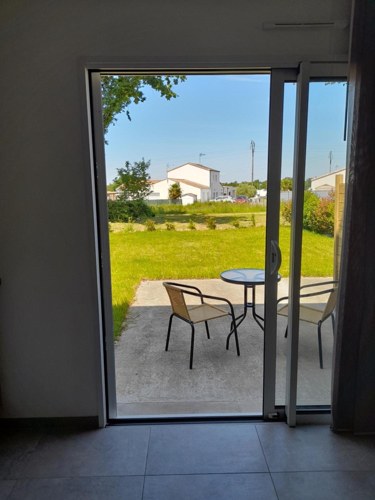 Studio Lumineux Avec Terrasse La Roche-sur-Yon Kültér fotó