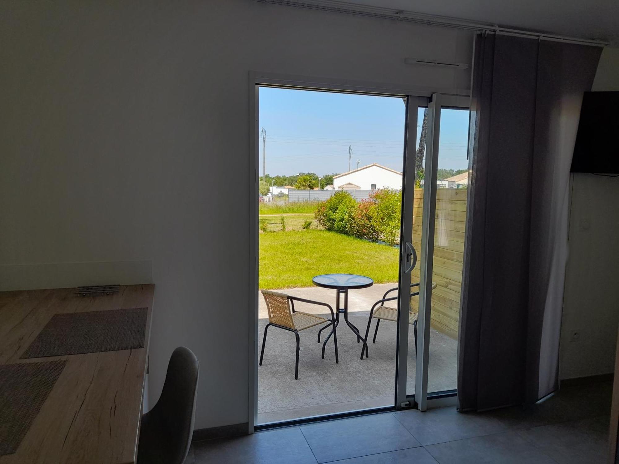 Studio Lumineux Avec Terrasse La Roche-sur-Yon Kültér fotó