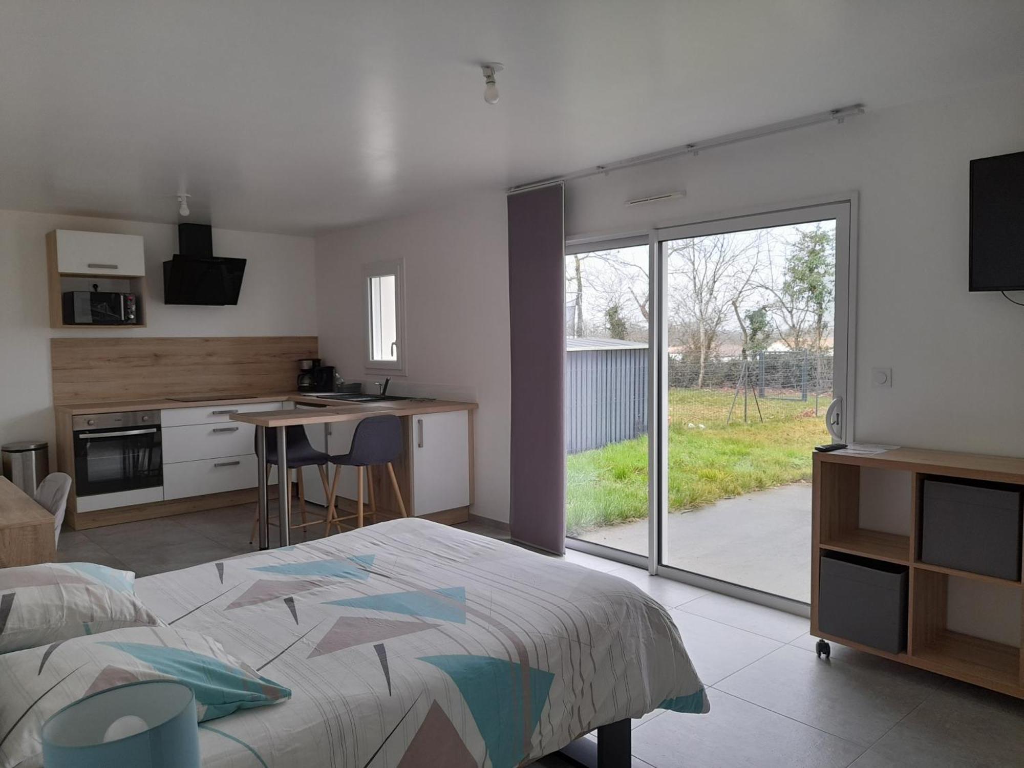 Studio Lumineux Avec Terrasse La Roche-sur-Yon Kültér fotó